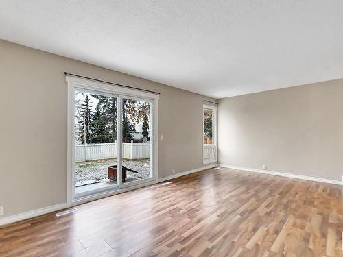 3833 85 Street, Edmonton, AB - Indoor