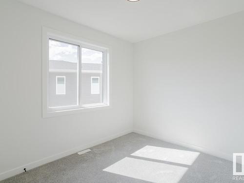 8 Meadowbrook Point(E), Spruce Grove, AB - Indoor Photo Showing Other Room