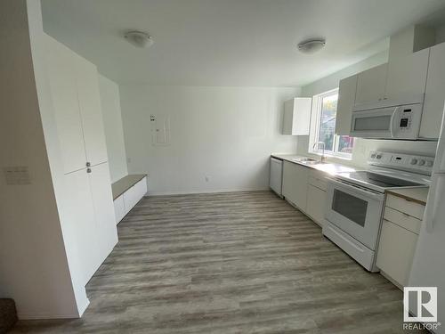 12210 41 Street, Edmonton, AB - Indoor Photo Showing Kitchen