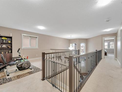 1887 33 Street, Edmonton, AB - Indoor Photo Showing Other Room