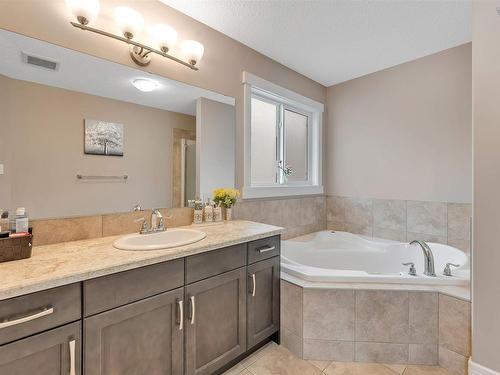 1887 33 Street, Edmonton, AB - Indoor Photo Showing Bathroom