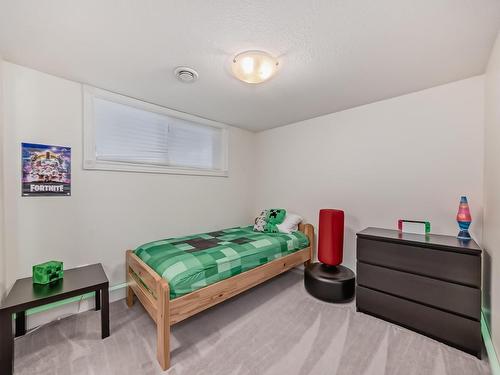 11022 126 Street, Edmonton, AB - Indoor Photo Showing Bedroom