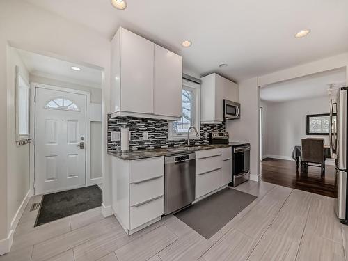 11022 126 Street, Edmonton, AB - Indoor Photo Showing Kitchen