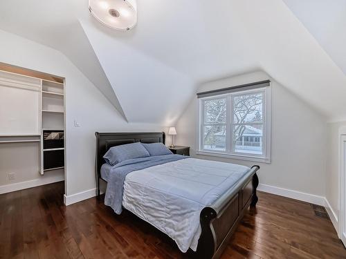 11022 126 Street, Edmonton, AB - Indoor Photo Showing Bedroom