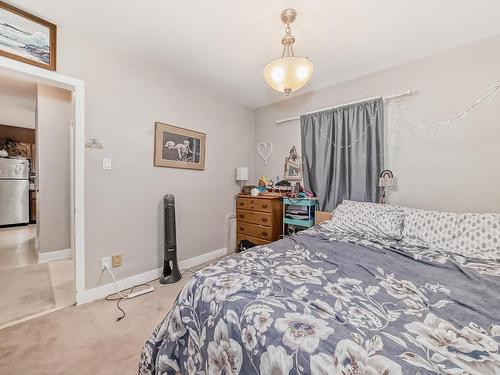 12430 76 Street, Edmonton, AB - Indoor Photo Showing Bedroom