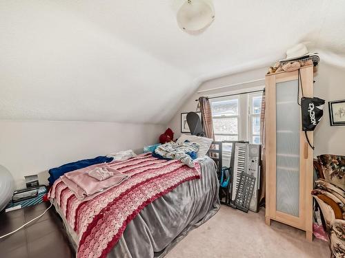 12430 76 Street, Edmonton, AB - Indoor Photo Showing Bedroom