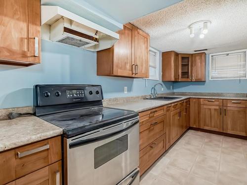 12430 76 Street, Edmonton, AB - Indoor Photo Showing Kitchen