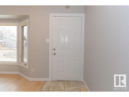 14540 20 Street, Edmonton, AB - Indoor Photo Showing Other Room