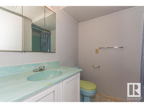 14540 20 Street, Edmonton, AB - Indoor Photo Showing Bathroom