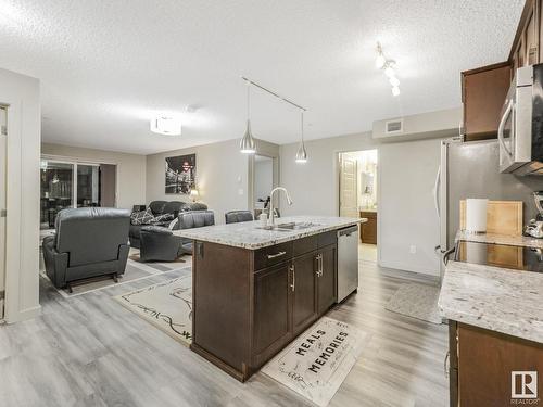 216 5510 Schonsee Drive, Edmonton, AB - Indoor Photo Showing Kitchen