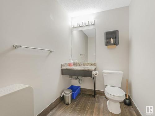 216 5510 Schonsee Drive, Edmonton, AB - Indoor Photo Showing Bathroom