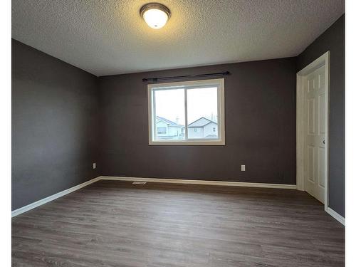 211 84 Street, Edmonton, AB - Indoor Photo Showing Other Room