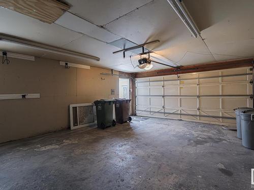 72 Gladstone Crescent, St. Albert, AB - Indoor Photo Showing Garage