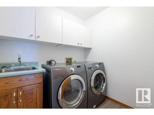 233 Northmount Drive, Wetaskiwin, AB - Indoor Photo Showing Laundry Room