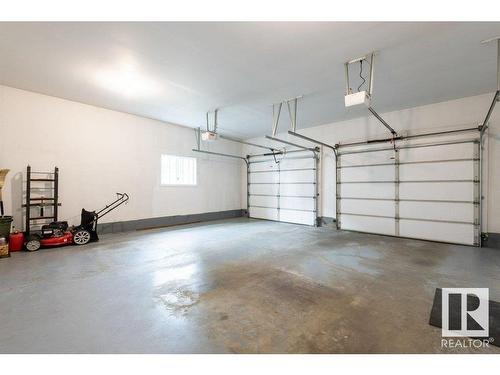 233 Northmount Drive, Wetaskiwin, AB - Indoor Photo Showing Garage