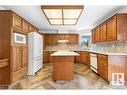 233 Northmount Drive, Wetaskiwin, AB  - Indoor Photo Showing Kitchen 