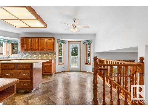 233 Northmount Drive, Wetaskiwin, AB - Indoor Photo Showing Kitchen