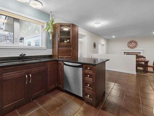 1428 104 Street, Edmonton, AB - Indoor Photo Showing Kitchen