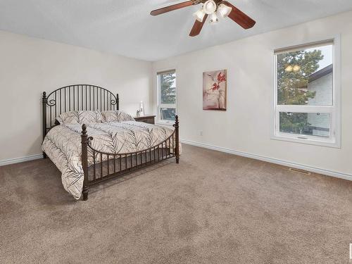 1428 104 Street, Edmonton, AB - Indoor Photo Showing Bedroom