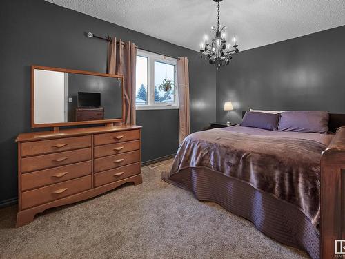 1428 104 Street, Edmonton, AB - Indoor Photo Showing Bedroom