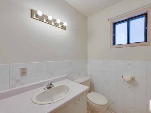 2029 52 Street, Edmonton, AB - Indoor Photo Showing Bathroom