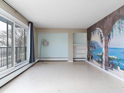 202 8310 Jasper Avenue, Edmonton, AB -  Photo Showing Other Room