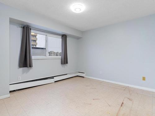 202 8310 Jasper Avenue, Edmonton, AB - Indoor Photo Showing Other Room