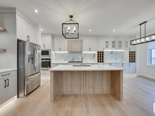 121 Starling Way, Fort Saskatchewan, AB - Indoor Photo Showing Kitchen