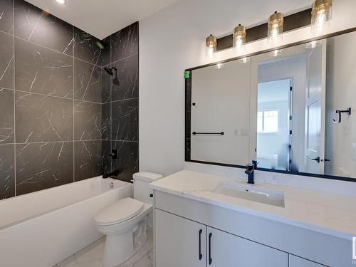 121 Starling Way, Fort Saskatchewan, AB - Indoor Photo Showing Bathroom