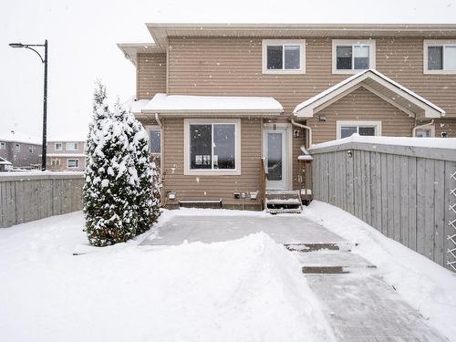 2 Meadowland Cr, Spruce Grove, AB 