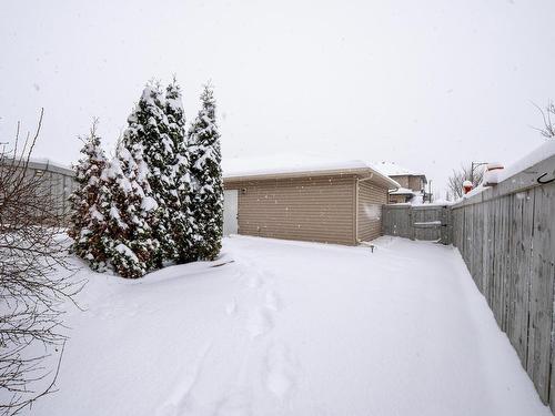 2 Meadowland Cr, Spruce Grove, AB 