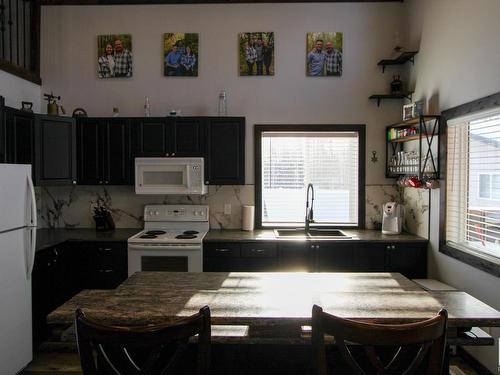 102 11502 Township Road 604, Rural St. Paul County, AB - Indoor Photo Showing Kitchen