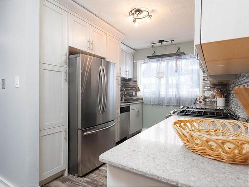 6106 51 Avenue, Cold Lake, AB - Indoor Photo Showing Kitchen