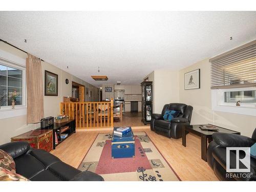 #9, 223014 Twp Rd 652, Rural Athabasca County, AB - Indoor Photo Showing Living Room