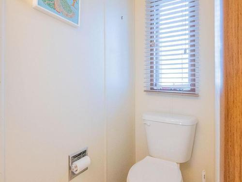 #9, 223014 Twp Rd 652, Rural Athabasca County, AB - Indoor Photo Showing Bathroom