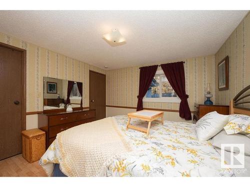 #9, 223014 Twp Rd 652, Rural Athabasca County, AB - Indoor Photo Showing Bedroom