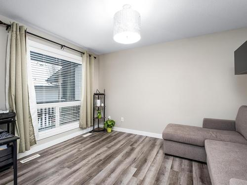 1257 Westerra Crescent, Stony Plain, AB - Indoor Photo Showing Living Room