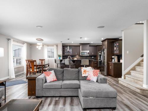 1257 Westerra Crescent, Stony Plain, AB - Indoor Photo Showing Living Room