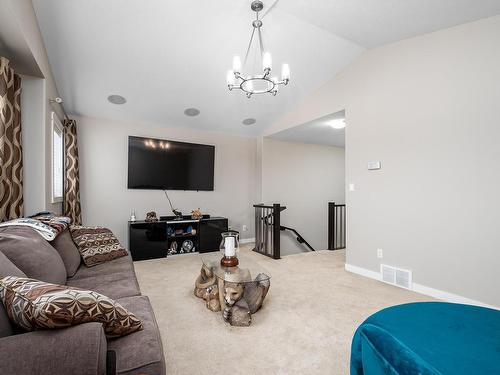 1257 Westerra Crescent, Stony Plain, AB - Indoor Photo Showing Living Room