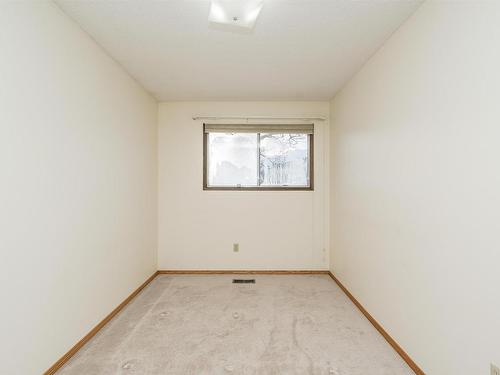 10308 172 Avenue, Edmonton, AB - Indoor Photo Showing Other Room