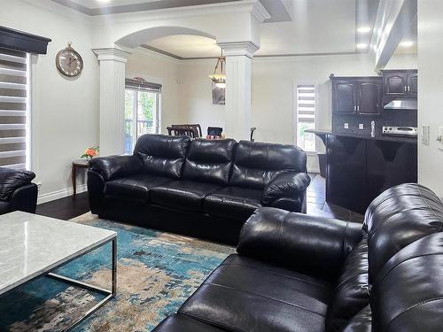 5412 162B Ave, Edmonton, AB - Indoor Photo Showing Living Room