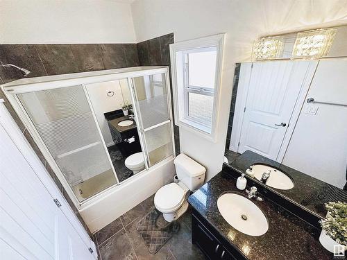 5412 162B Ave, Edmonton, AB - Indoor Photo Showing Bathroom