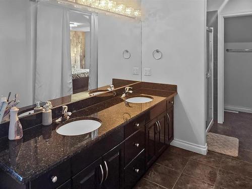 5412 162B Ave, Edmonton, AB - Indoor Photo Showing Bathroom