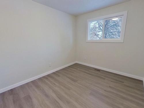 4528 45 Avenue, Stony Plain, AB - Indoor Photo Showing Other Room