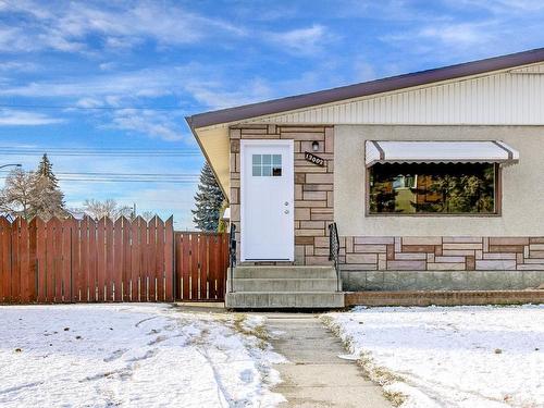 13002 69 Street, Edmonton, AB - Outdoor