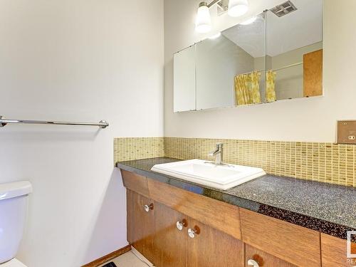 13002 69 Street, Edmonton, AB - Indoor Photo Showing Bathroom