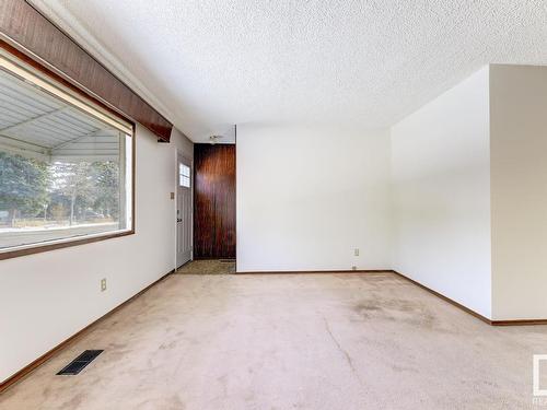 13002 69 Street, Edmonton, AB - Indoor Photo Showing Other Room