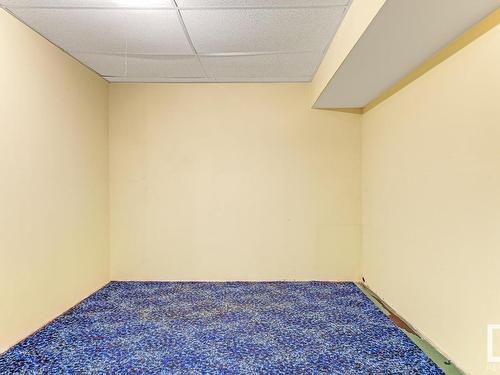 13002 69 Street, Edmonton, AB - Indoor Photo Showing Bedroom