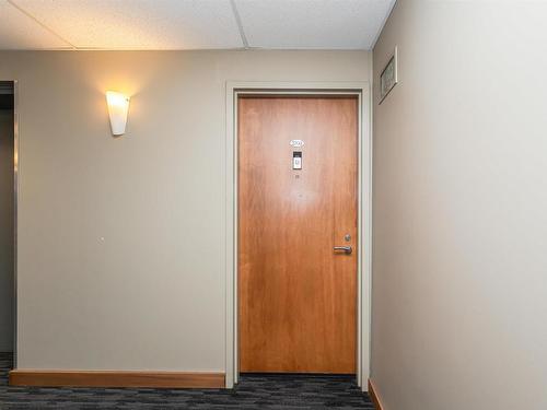 2703 10136 104 Street, Edmonton, AB - Indoor Photo Showing Other Room