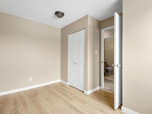 5 1651 46 Street, Edmonton, AB - Indoor Photo Showing Other Room